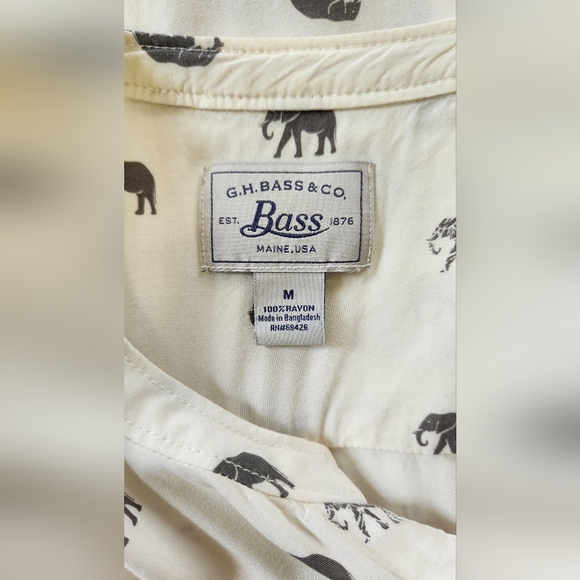 G. H. Bass & Co. Rayon Elephant Print Top - Size Medium - Picture 5 of 10